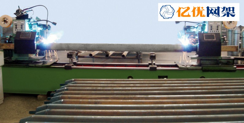 新民网架杆件焊接